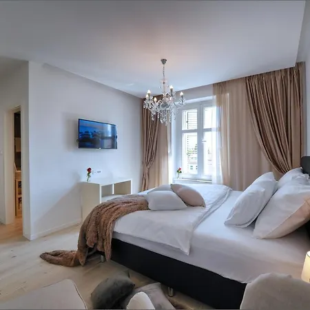 Via Porto 4*