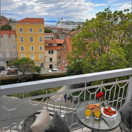 Via Porto Split